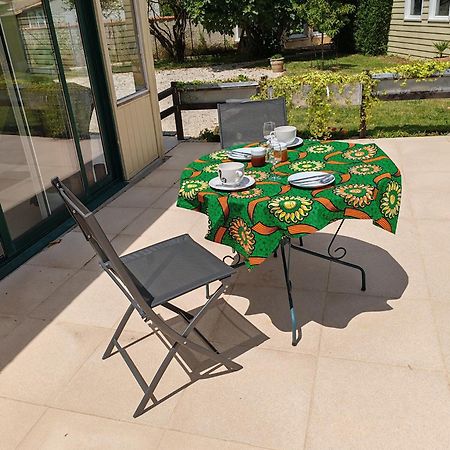 La Revetizon Bed & Breakfast Saint-Pierre-d'Amilly Bagian luar foto